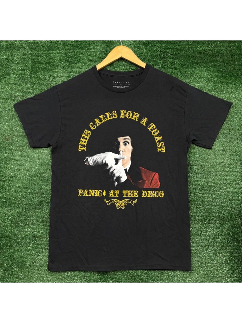 Panic! at the Disco I Write Sins Not Tragedies T-Shirt Size Large